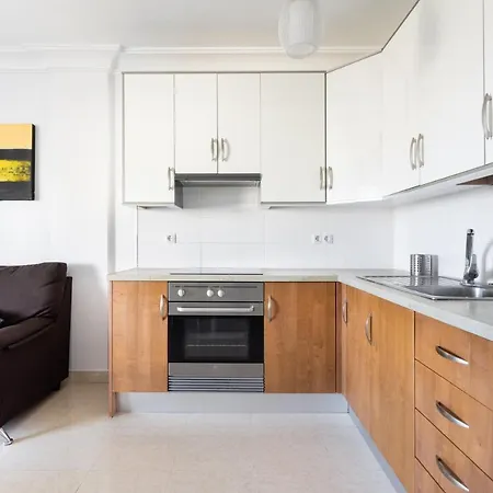 Hemeras Boutique Homes - 10 Minutes Walk From The Beach Апартаменты *