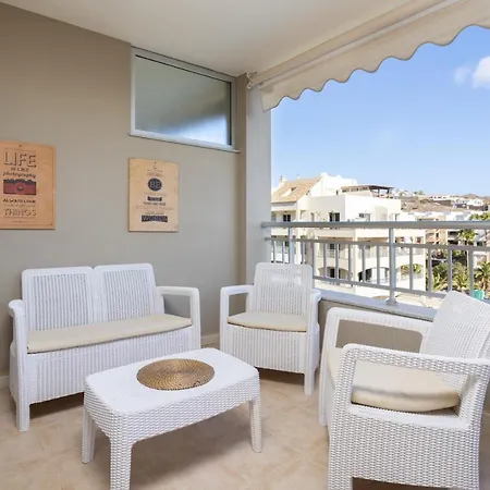 Апартаменты Hemeras Boutique Homes - 10 Minutes Walk From The Beach Эль-Пальмар